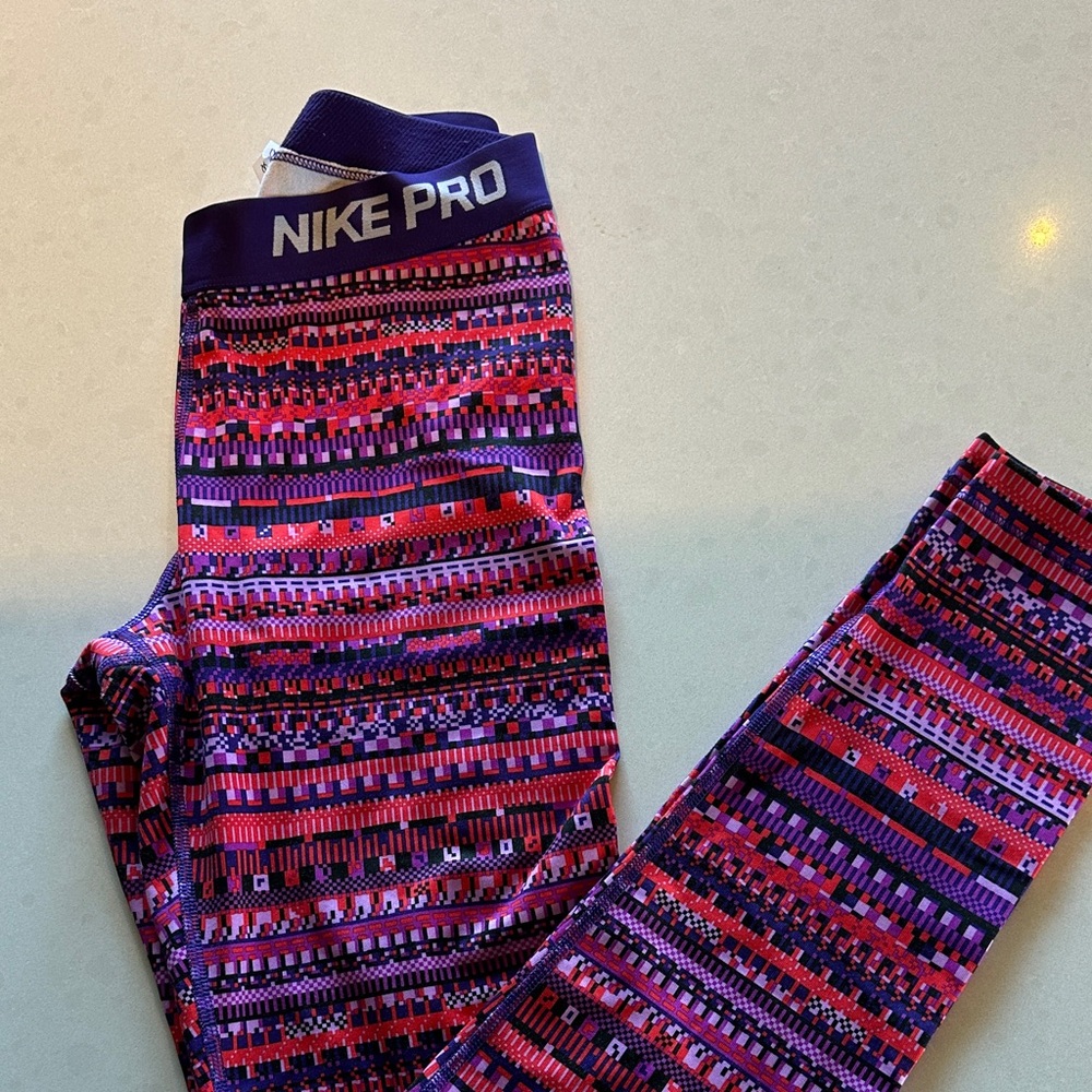Nike Kids Leggings - Vibrant Purple and Pink